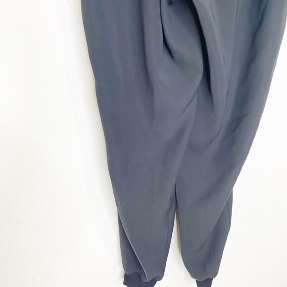lululemon black jogger pants size 2 - Picture 3 of 8